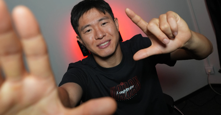 https://rm.id/images/berita/750x390/persija-rekrut-eks-timnas-korea-selatan-kwon-changhoon_318044.jpg