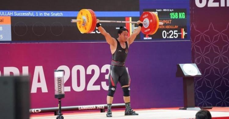 Raih Emas, Lifter Rahmat Erwin Pecahkan 3 Rekor SEA Games