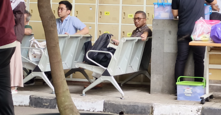 https://rm.id/images/berita/750x390/segera-jemput-ira-puspadewi-keluarga-dan-tim-kuasa-hukum-sudah-di-rutan-kpk_291123.jpg