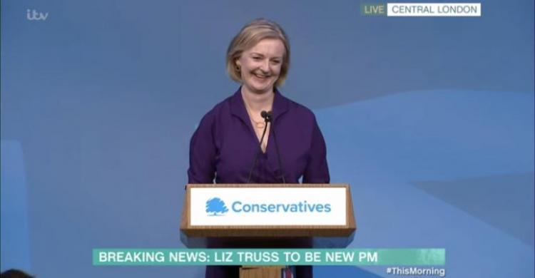 Terpilih Jadi PM Inggris Yang Baru, Liz Truss Janji Atasi Krisis Energi