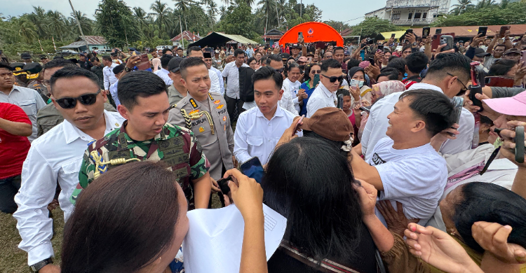 Tinjauan Poso Setelah Gempa: Wapres Menegaskan Pentingnya Pendidikan untuk Anak-anak