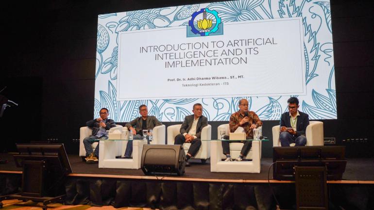 Alumni Elektro ITS Diskusikan Kerja Sama Elektro dan AI dalam Kongres ELITS 2025