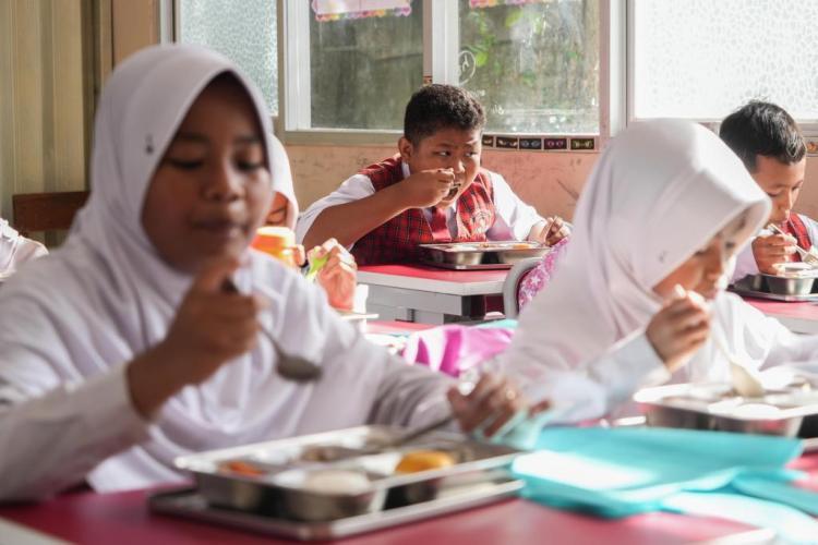 BGN Jamin Biaya Korban Keracunan Program MBG Akan Ditanggung Oleh Pemerintah