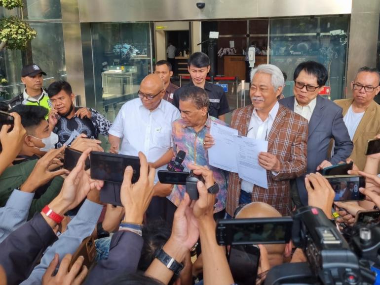 Buntut Putusan MK Soal Usia Capres, Anwar Usman Dituding Lakukan Nepotisme