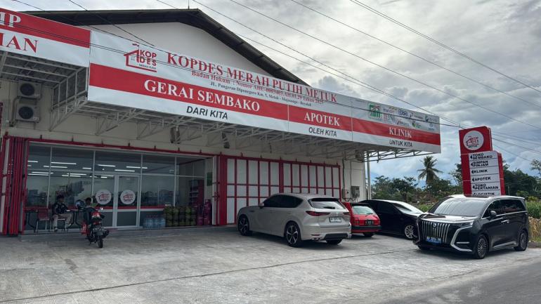 Kopdes Metuk Sebagai Lambang Kebangkitan Ekonomi Masyarakat Kopdes Metuk Sebagai Lambang Kebangkitan Ekonomi Masyarakat