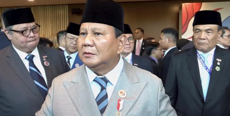 Di KTT ASEAN, Trump dan Prabowo Saling Memuji Usaha Perdamaian Global. Di KTT ASEAN, Trump dan Prabowo Saling Memuji Usaha Perdamaian Global.