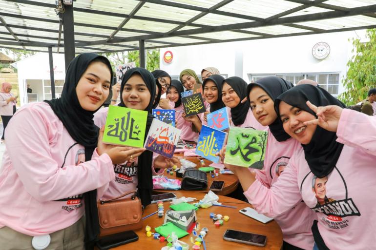 Pelatihan Seni Lukis untuk Perempuan