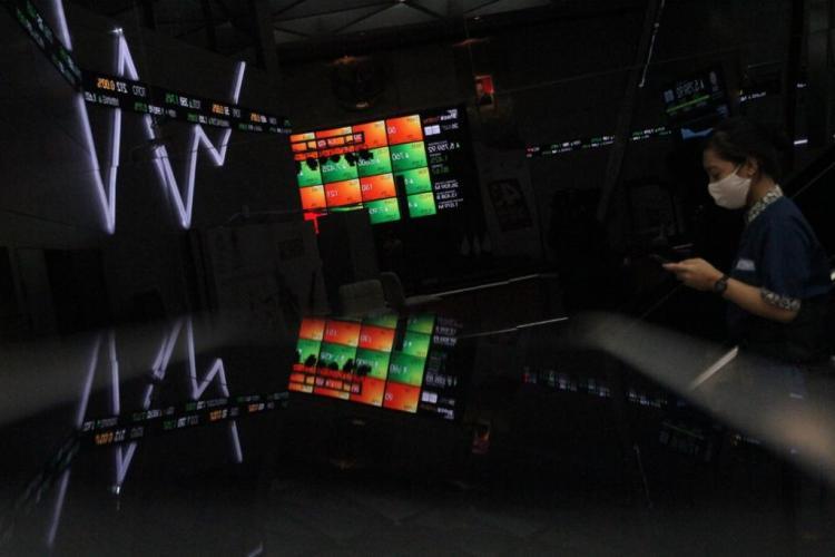 IHSG Menguat 0,61 Persen di Awal Pekan, Bertengger di Level 5.932