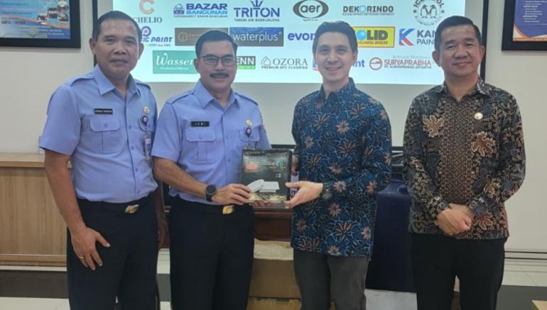 IPBBI Menyerahkan Material Konstruksi kepada YASAU dalam Acara Kontribusi Bakti Kasih