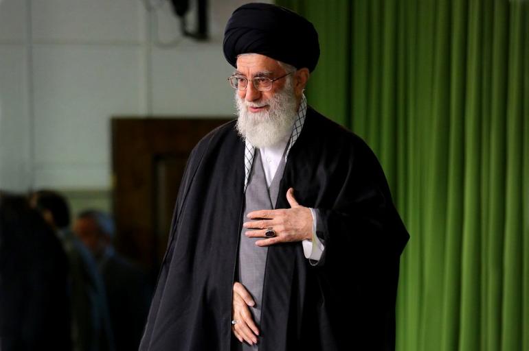 Kita Tiap Hari  Hitung  Jumlah  Korban Corona Khamenei Siapa 