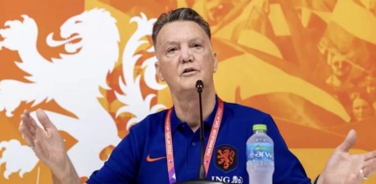 Malam Ini Siap Gebuk Qatar Pelatih Belanda Louis Van Gaal 16 Besar Saja Tidak Cukup