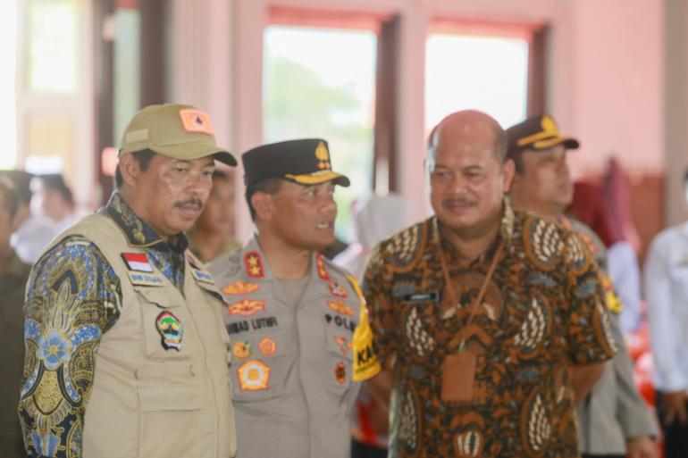 Pj Gubernur Jateng Pastikan Tanggul Jebol Sungai Wulan Demak Berhasil ...