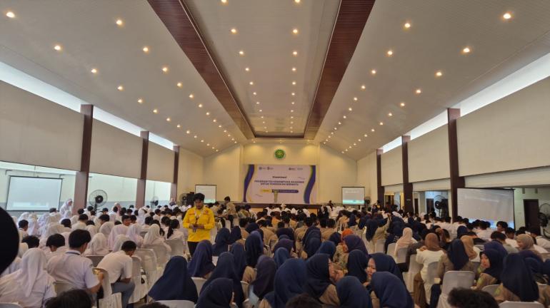 Ratusan Siswa Medan Semangat Mengikuti Sosialisasi Ujian Kemampuan Akademik (TKA) Ratusan Siswa Medan Semangat Mengikuti Sosialisasi Ujian Kemampuan Akademik (TKA)