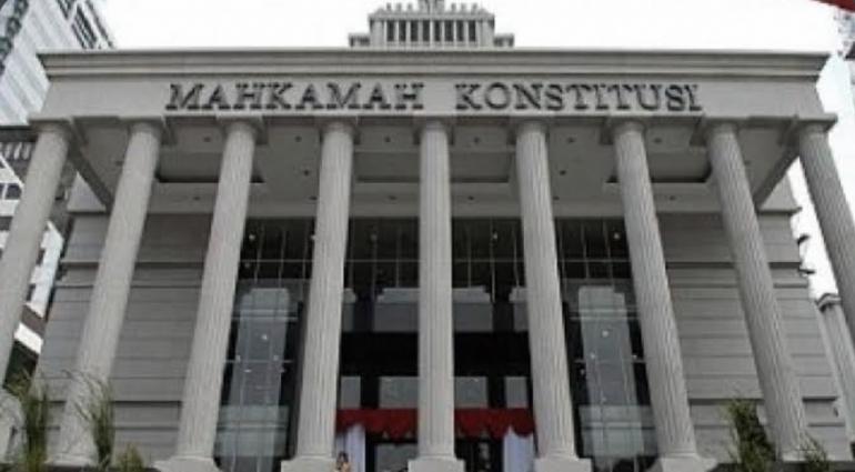 Sistem Tertutup Atau Terbuka Semua Mata Tertuju Ke Mk