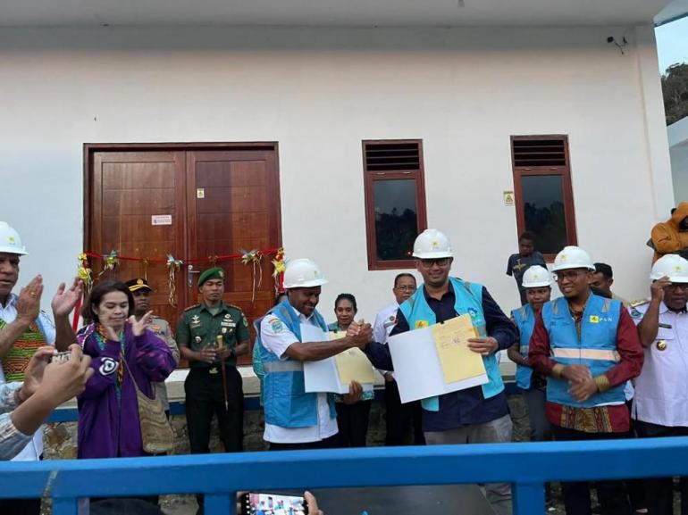 Tidak Lagi Terang, Distrik di Papua Barat Kini Sudah Mendapatkan Aliran Listrik