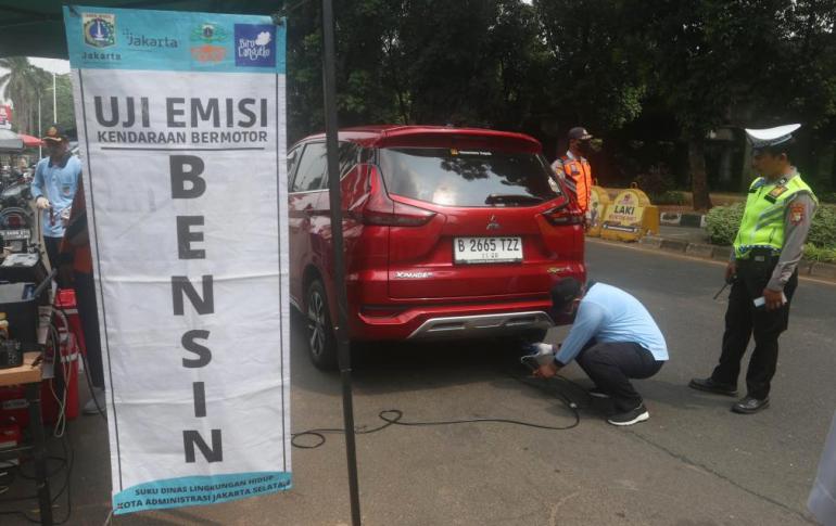 Tekan Buruknya Polusi Udara Di Jakarta Uji Emisi Kendaraan Kembali