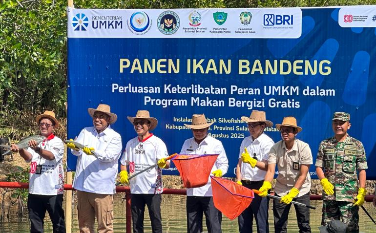 Mengapresiasi Setahun Program MBG Dorong Pertumbuhan UMKM dan Petani Lokal Mengapresiasi Setahun Program MBG Dorong Pertumbuhan UMKM dan Petani Lokal