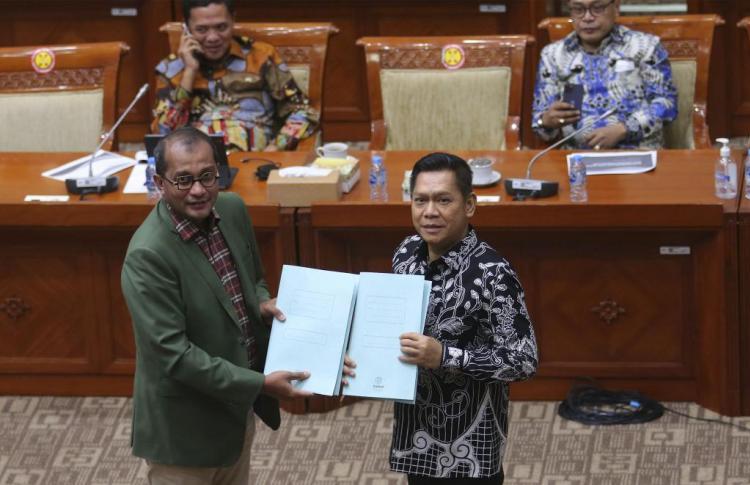 Warga Surabaya dan Sidoarjo Dukung Adies Kadir untuk Melanjutkan Pengabdiannya kepada Rakyat Warga Surabaya dan Sidoarjo Dukung Adies Kadir untuk Melanjutkan Pengabdiannya kepada Rakyat