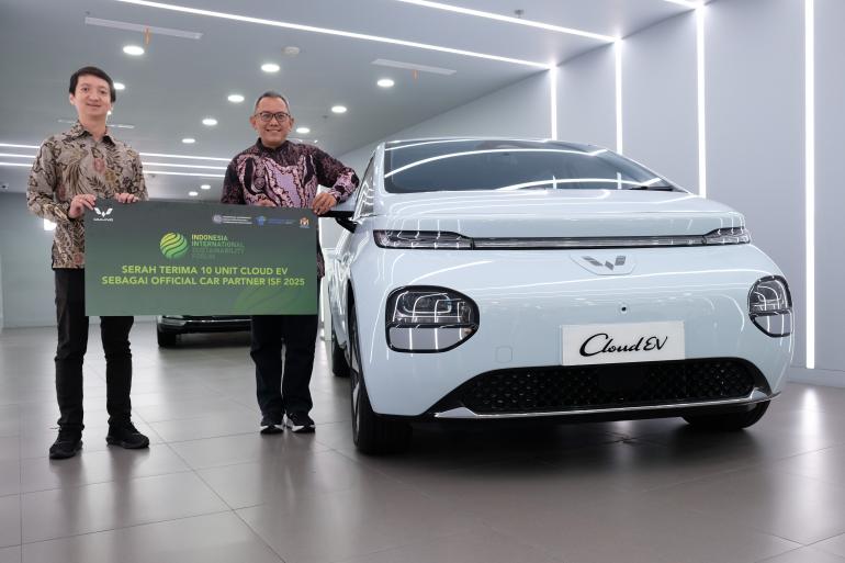 Wuling Cloud EV Menjadi Mobil Resmi Forum Keberlanjutan Indonesia 2025