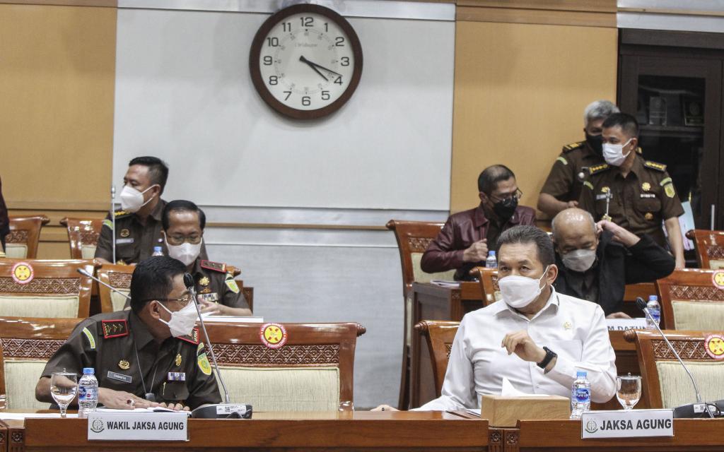 Jaksa Agung Rapat Kerja Dengan Komisi III DPR