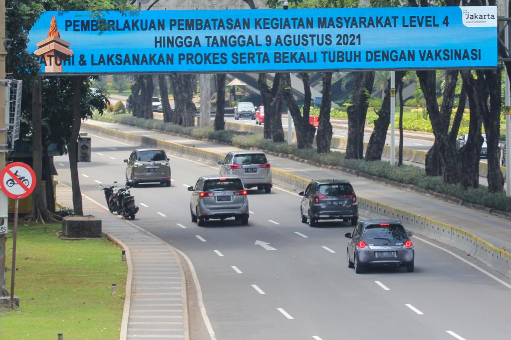 Jakarta Jelang Perpanjangan Pengumuman PPKM Level 4