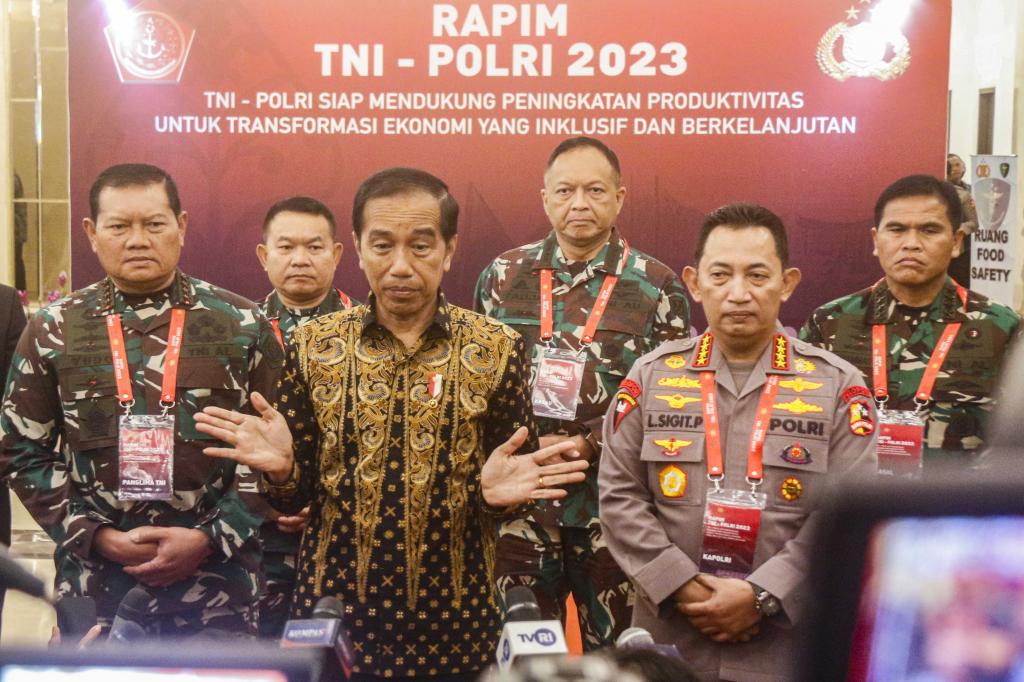 Jokowi Hadiri Rapim TNI Polri 2023