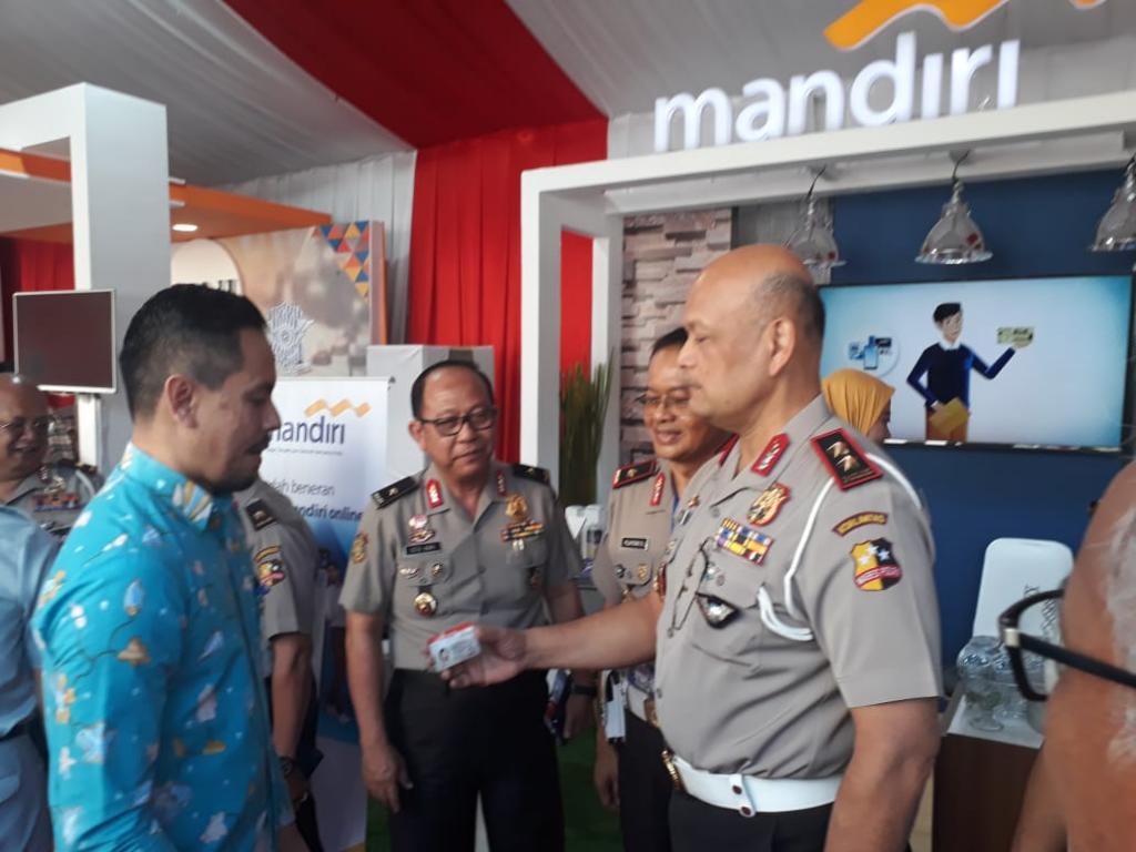 Mandiri Dukung Polri Terbitkan Smart SIM