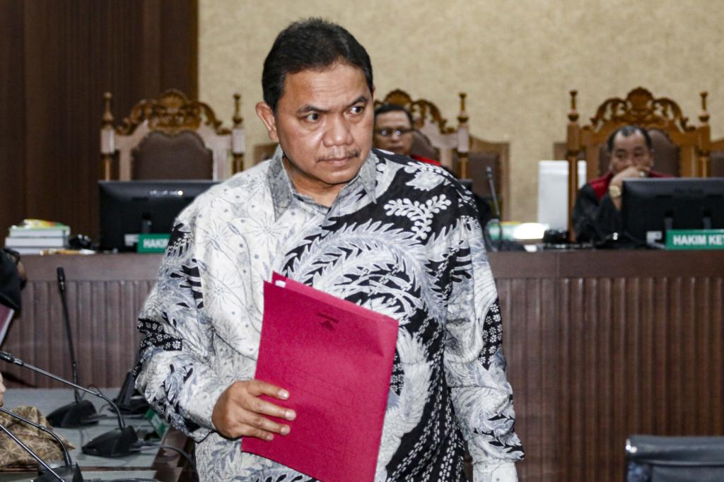 Mantan Anggota BPK Achsanul Jalani Sidang Perdana