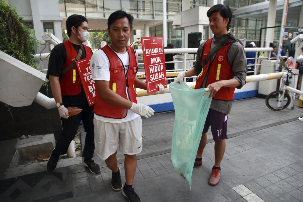 Relawan Operasi Semut