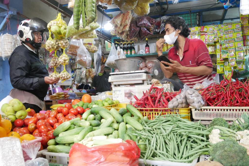 Stok Sembako Jelang Nataru Aman