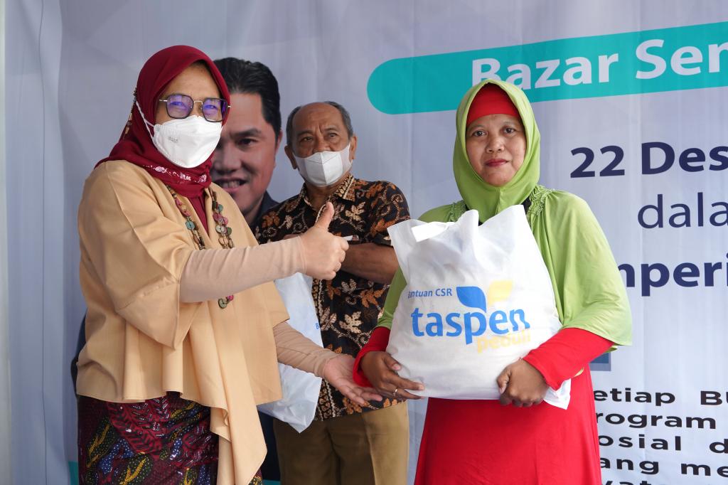 TASPEN Gelar Bazar Sembako Murah