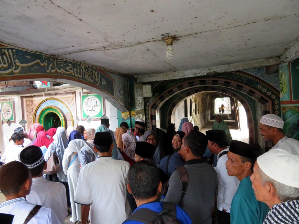 Wisata Religi Menyambut Bulan Suci Ramadhan di Masjid ...