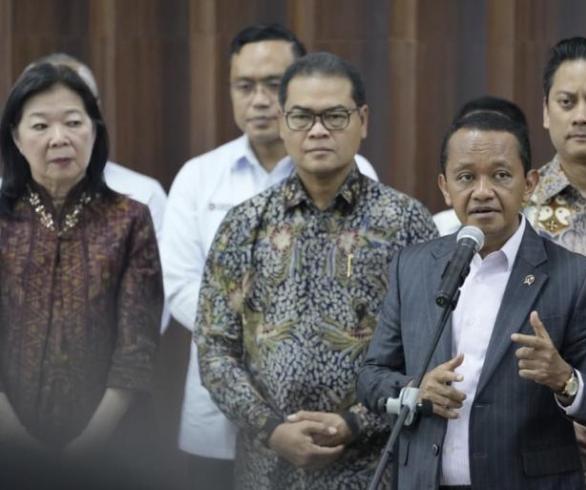 Bahlil Turunkan Harga LNG Industri Demi Jaga Daya Saing & Lapangan Kerja