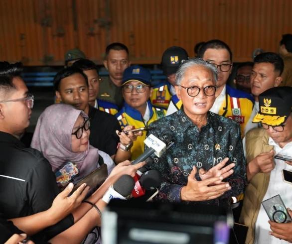 Menteri Dody Tantang Buktikan Aisyah Keponakannya, Hadiahnya Umroh Gratis