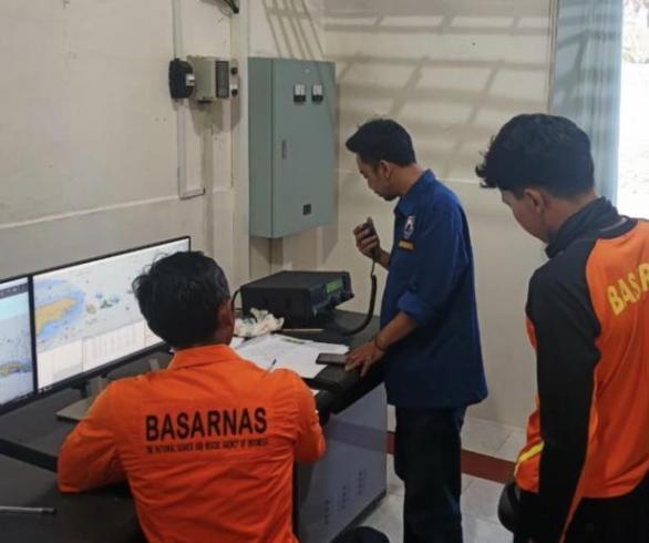 KM Mutiara Sentosa II Terbakar di Laut Jawa, Kemenhub Gercep Evakuasi Penumpang