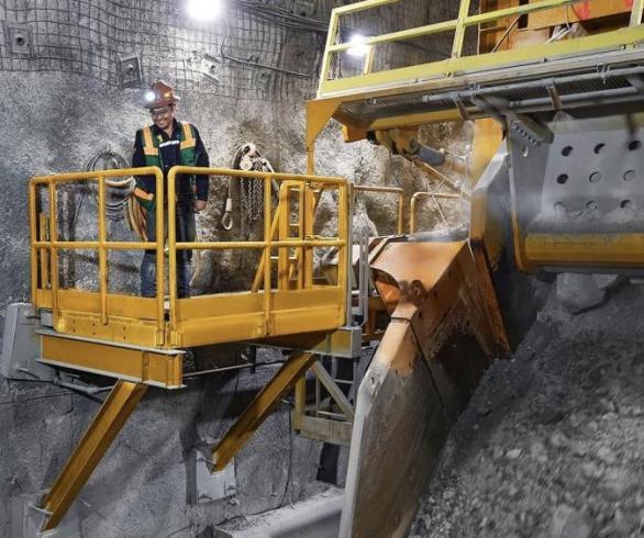 Akhir 2027, Freeport Targetkan Tambang Bawah Tanah Grasberg Beroperasi Penuh