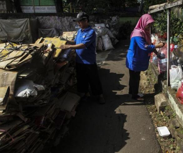 Pramono Tindak Tegas Pelaku Pembuangan Sampah Sembarangan di Jakarta