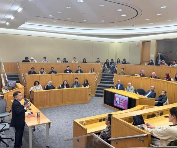 Beri Kuliah Di Harvard, JK Bicara Dampak Perang Dan Korupsi Bagi Ekonomi RI