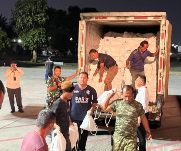 Bantu Korban Gempa, Pemerintah Kirim 27 Ton Logistik Dan 3.500 Personel Ke NTT
