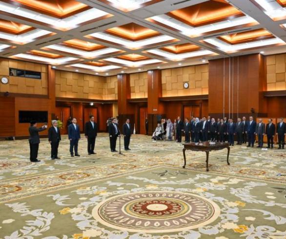 Suahasil Lantik 5 Pejabat Eselon I, Astera Primanto Kini Sekjen Kemenkeu