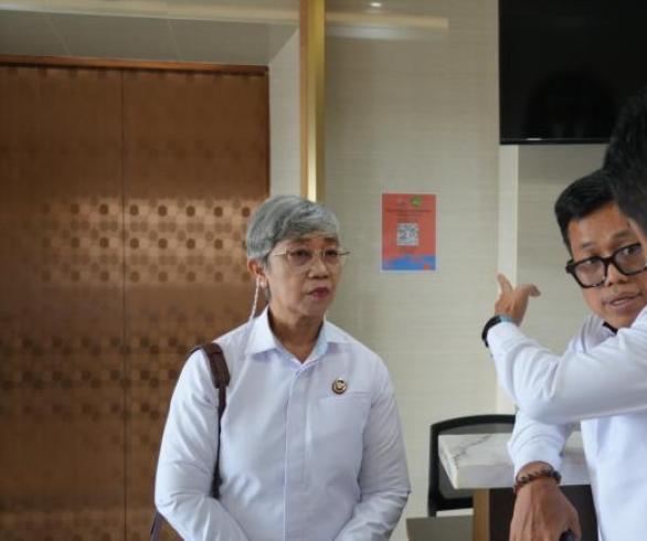 Komjak Pantau Penanganan Kasus Dugaan Korupsi Eks Jampidsus di Kejagung