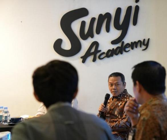 Wamen Fajar: PJJ Buka Harapan Baru Bagi Anak Putus Sekolah