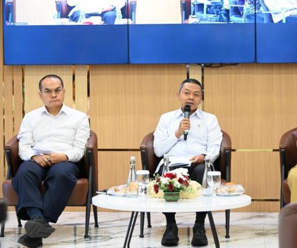 Buka MPLS PJJ, Wamen Fajar Percepat Penanganan Anak Tidak Sekolah