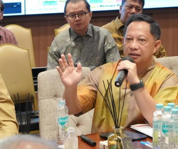 Mendagri dan Menteri PKP Bahas Rekonstruksi Rumah Terdampak Gempa NTT