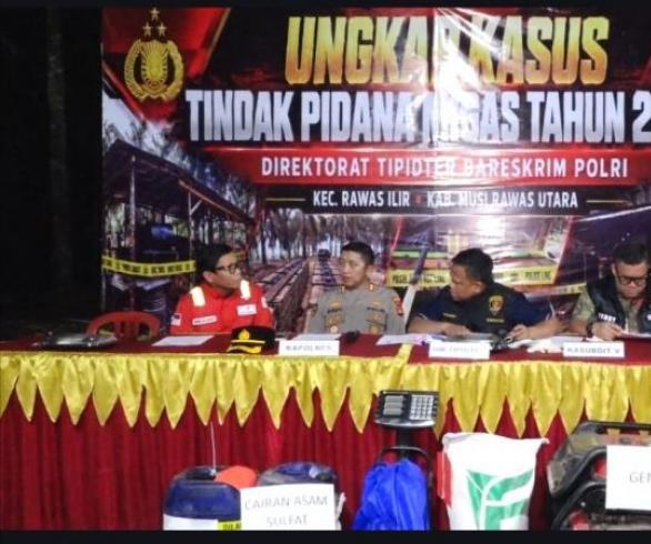 Bareskrim Bongkar Pabrik Solar Ilegal Pemasok Kontraktor Tambang di Sumsel