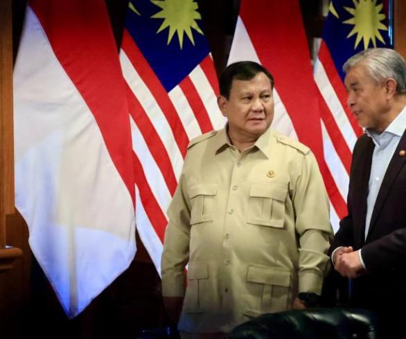 Prabowo Sambut Baik Tawaran Bantuan Penanganan Karhutla dari Malaysia