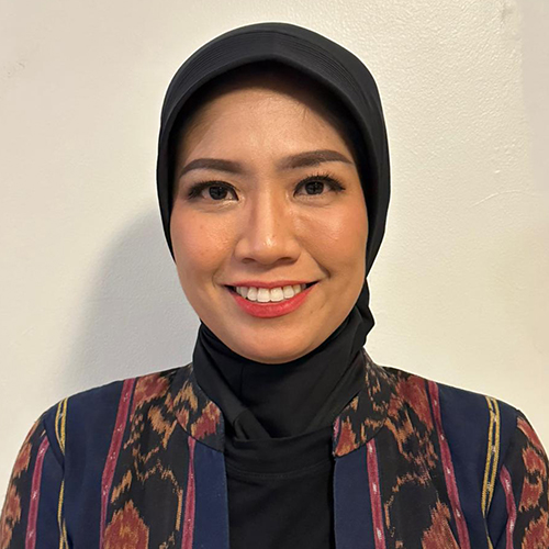 Dr. Devie Rahmawati