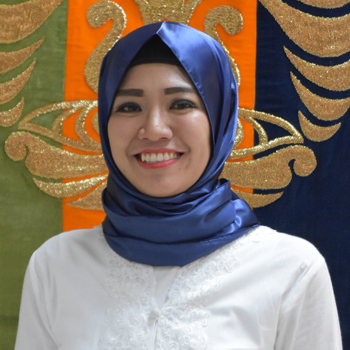 Dr. Devie Rahmawati Dr. Devie Rahmawati